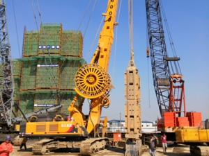 徐工(gong)XG600D連續牆抓(zhuā)鬥上海灘(tan)秀大鍋重(zhòng)器風采